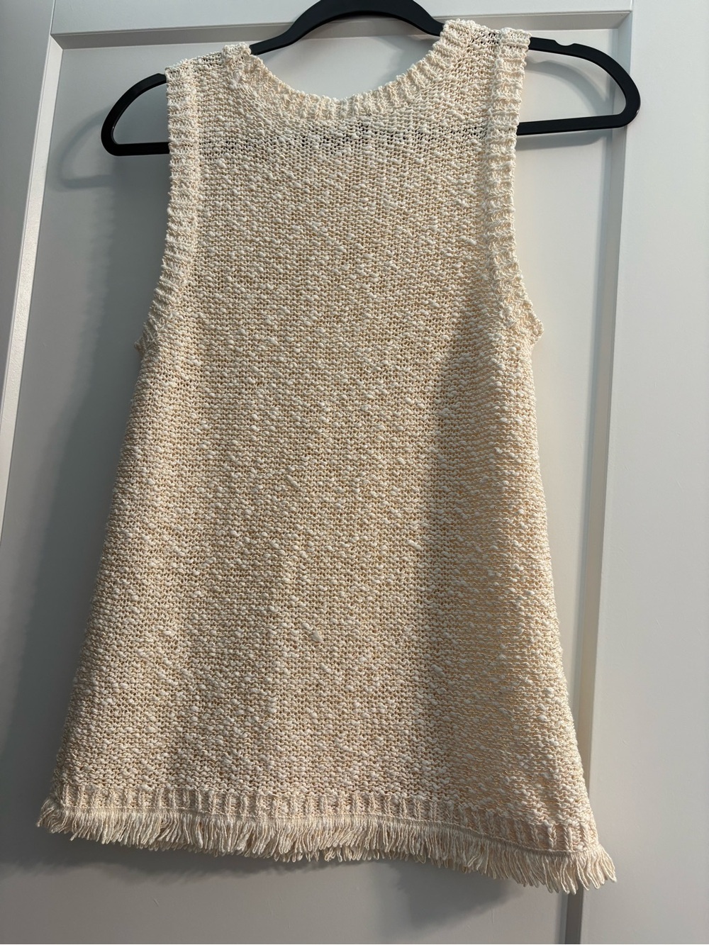 Ann Taylor Women’s Cream Sleeveless Fringe-Knit Top - Picture 4 of 4